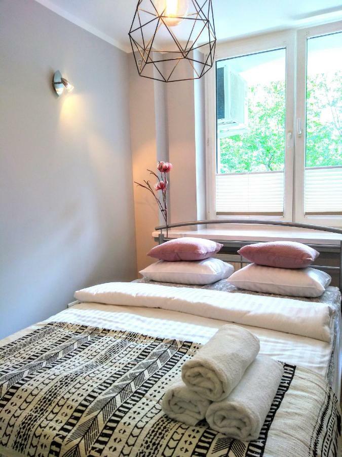 Chill & Explore By Cooee Apartments Varsovia Exterior foto