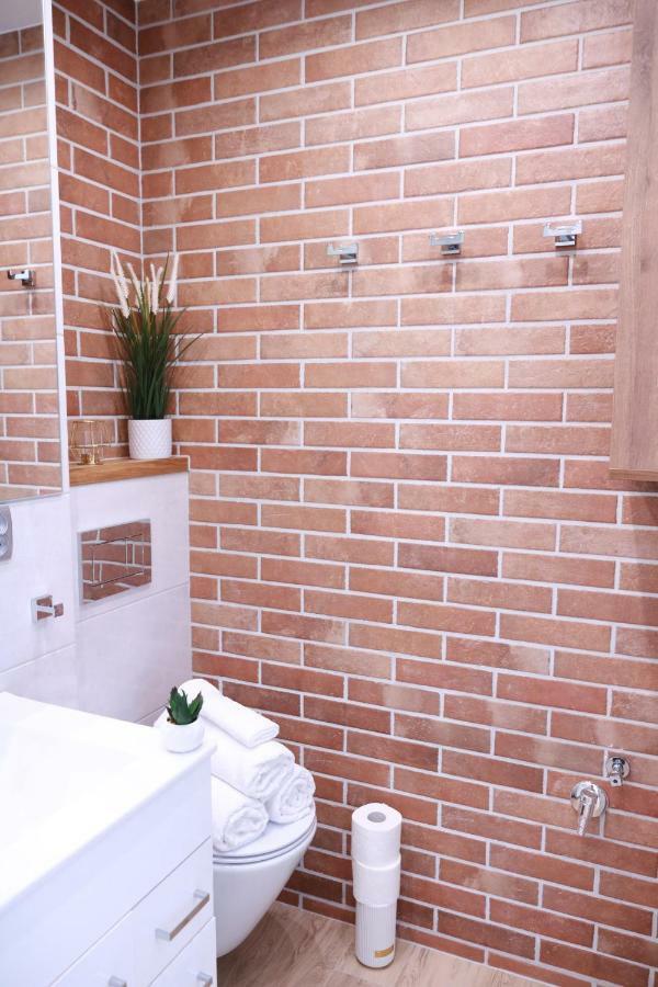 Chill & Explore By Cooee Apartments Varsovia Exterior foto